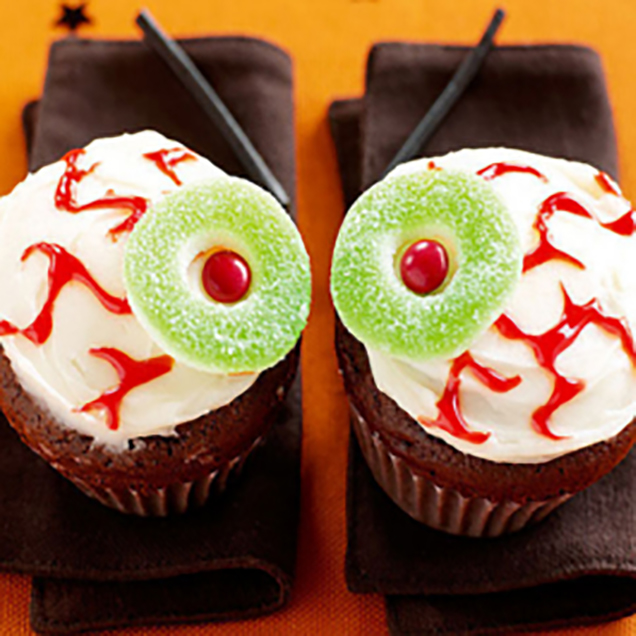 eyeball cupcakes